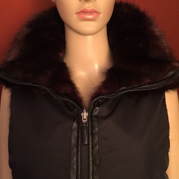 Reversible Faux Fur Vest - Picture 2 of 12